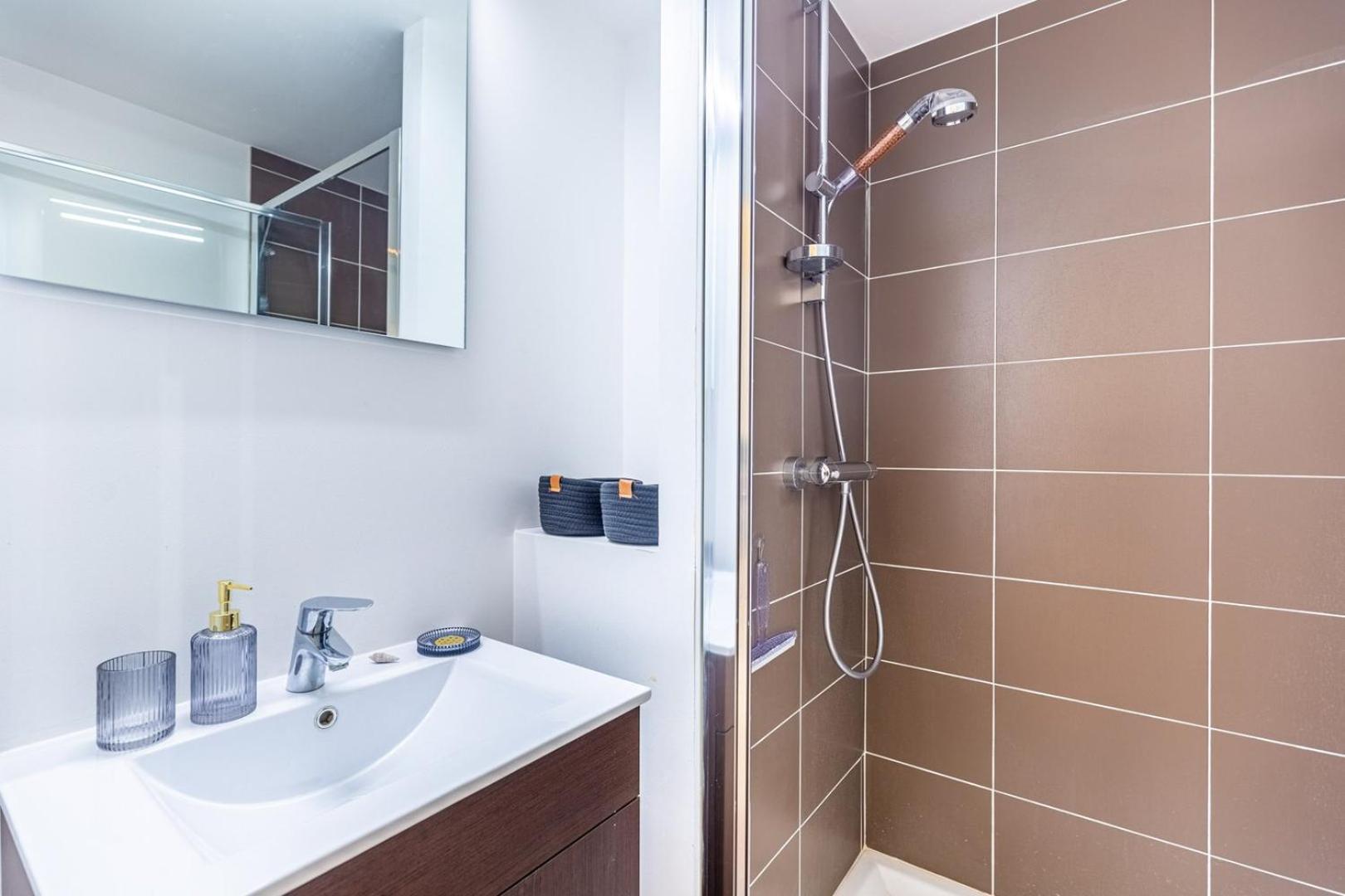 Guestready - Cozy Apt In Frederic & Isabelle Place Bordeaux Dış mekan fotoğraf